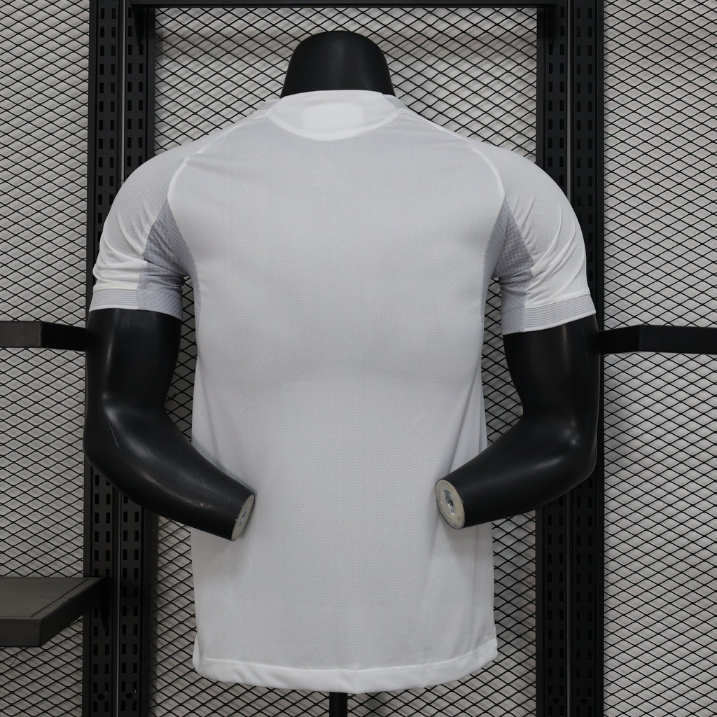 2025/26 Real Madrid Home Player Version Jersey -  White Grey Tonal Diamond Honeycomb Texture - Gold Yellow Side Seam Piping - Emirates Fly Better