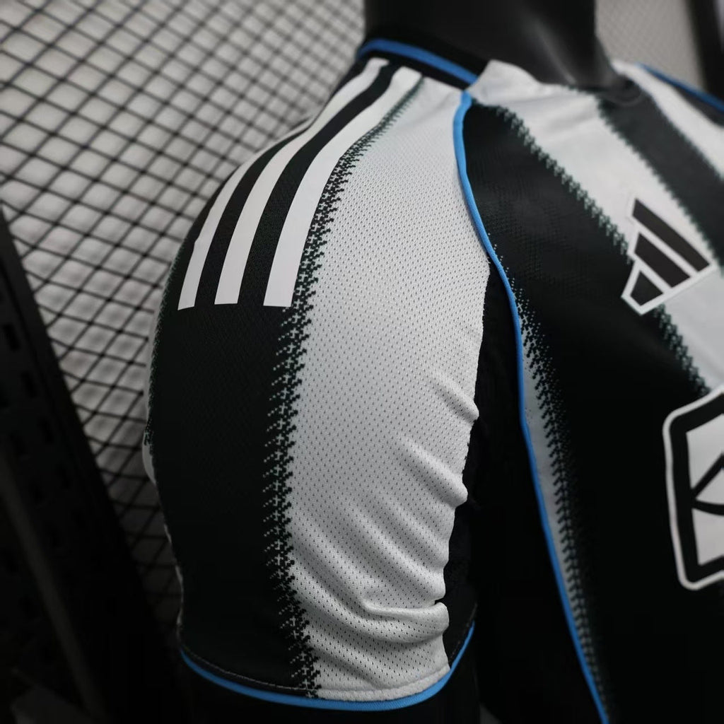 2025-26 Newcastle United Home Player Edition Jersey - Men's