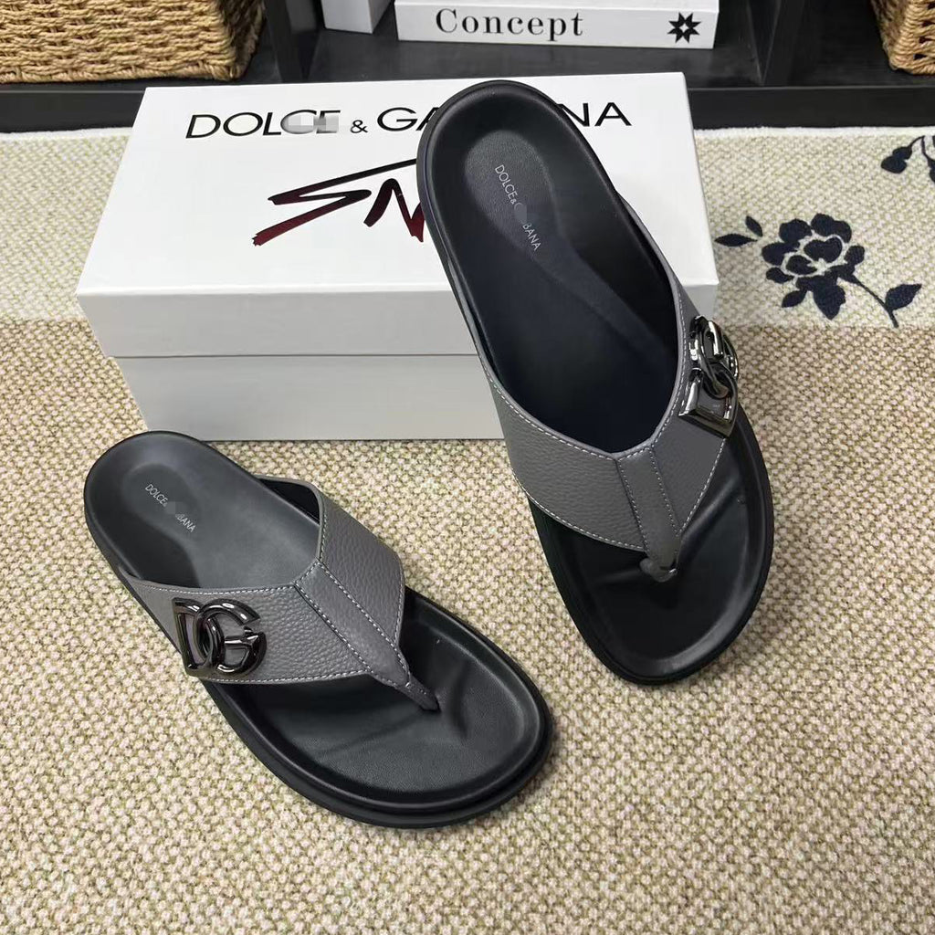 Dolce & Gabbana D&G Logo Print Slide Sandals – Unisex Couple's Summer Slippers