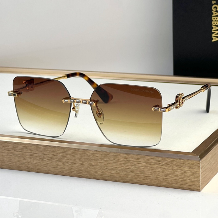 Dolce & Gabbana DG Sunglasses – Oversized Square Frame with Crystal DG Logo | Gold & Black