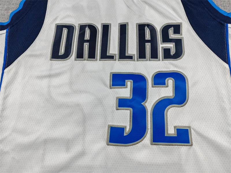 Cooper Flagg #32 Dallas Mavericks White 2024-25 Association Edition Swingman Jersey – Nike DALLAS