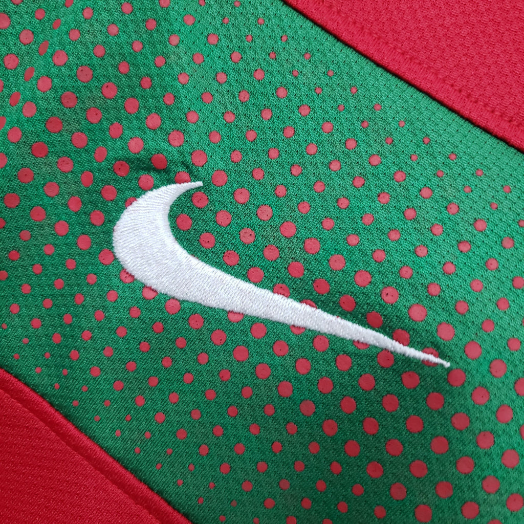 Portugal 2010 Home Jersey – Red Nike Dri-FIT Green Chest Band Retro 2010 FIFA World Cup South Africa Football Shirt | Ronaldo Deco Pepe Classic A Selecao das Quinas Kit