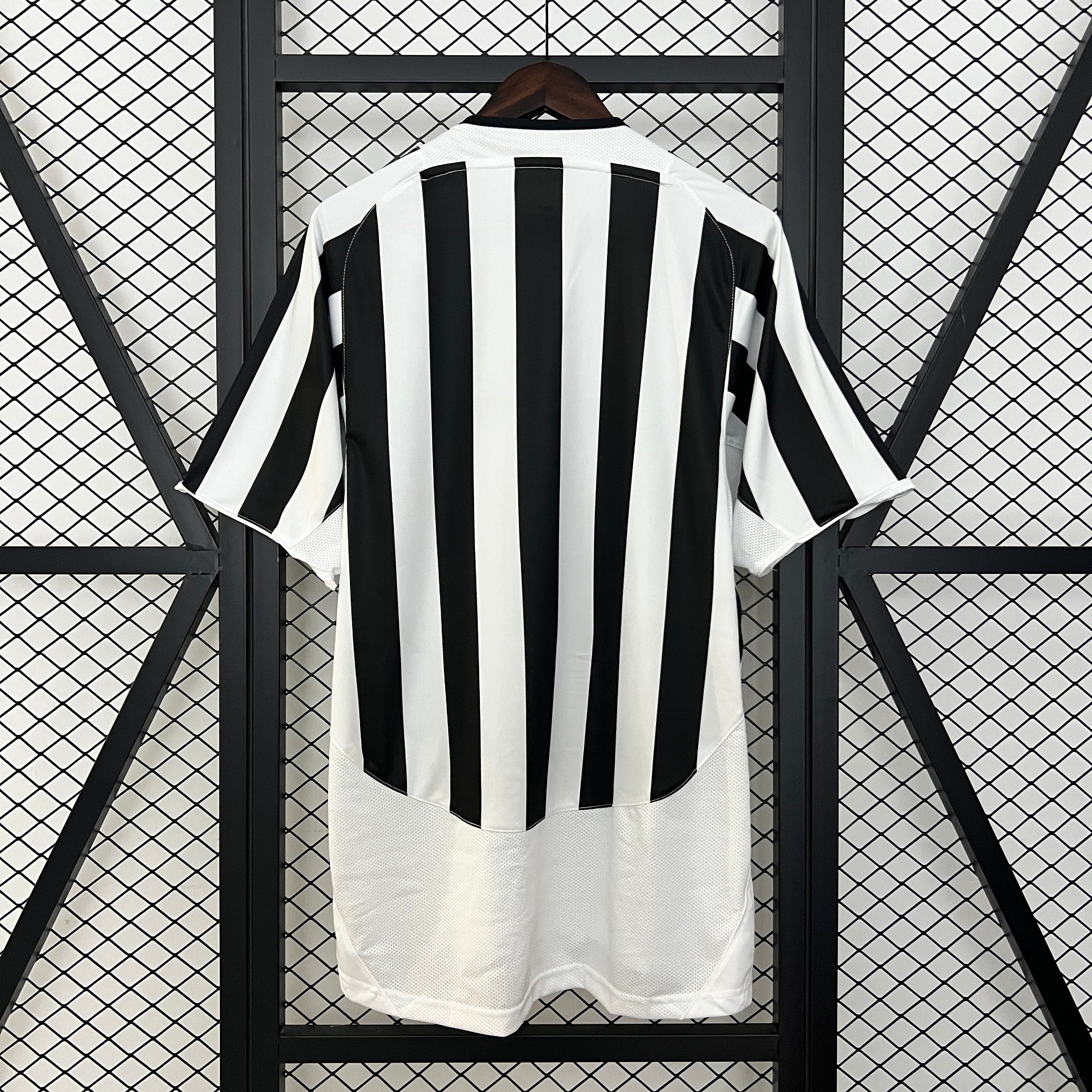 JUVENTUS 2003–2004 HOME JERSEY