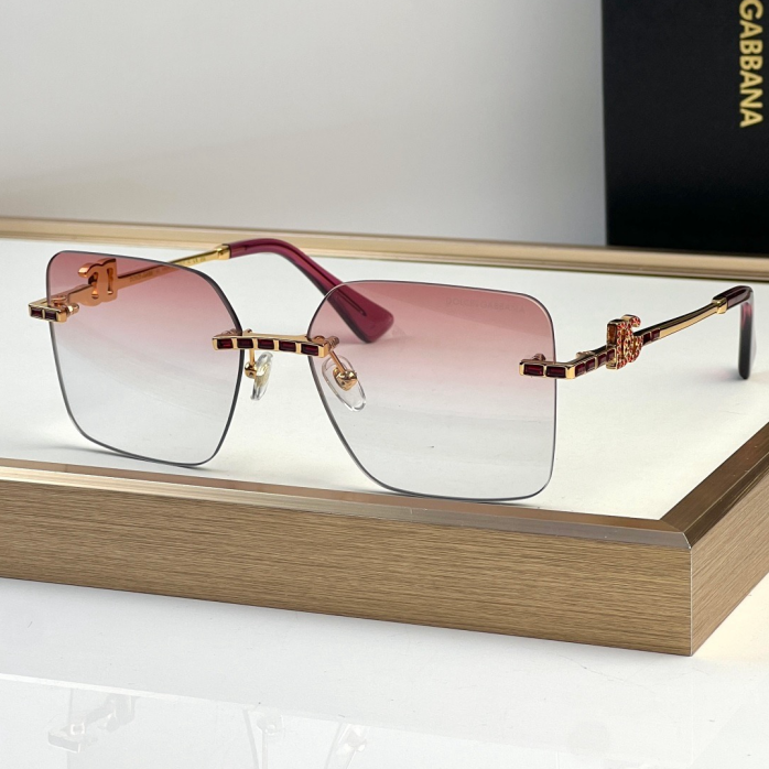 Dolce & Gabbana DG Sunglasses – Oversized Square Frame with Crystal DG Logo | Gold & Black