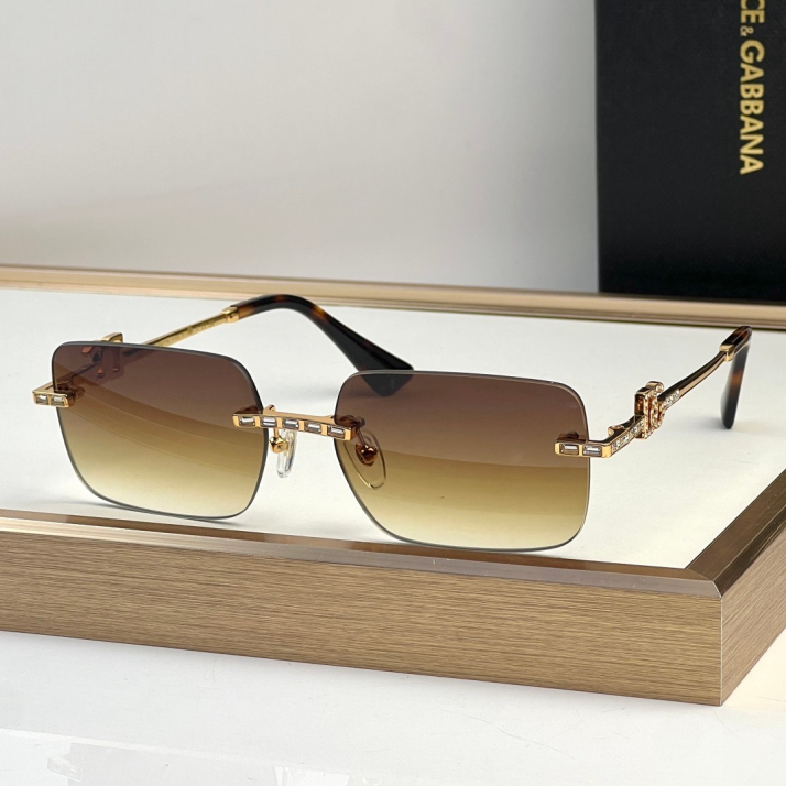 Dolce & Gabbana DG Sunglasses – Oversized Square Frame with Crystal DG Logo | Gold & Black