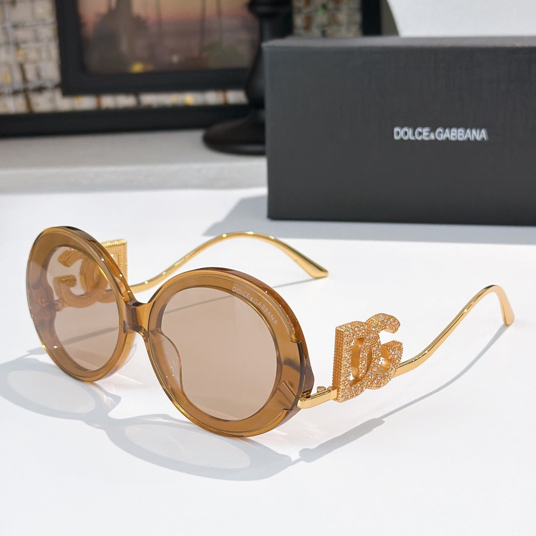 Dolce & Gabbana DG Sunglasses – Oversized Square Frame with Crystal DG Logo