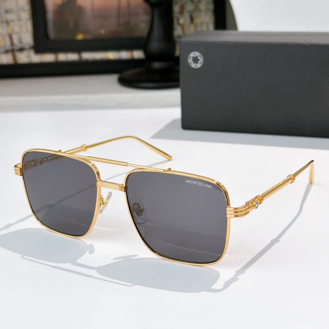 Dolce & Gabbana DG Sunglasses – Oversized Square Frame with Crystal DG Logo