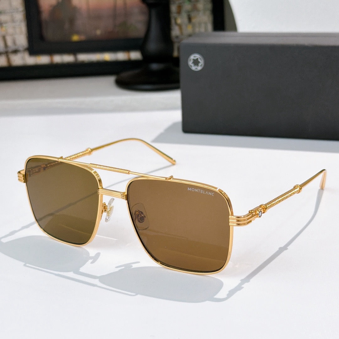 Dolce & Gabbana DG Sunglasses – Oversized Square Frame with Crystal DG Logo