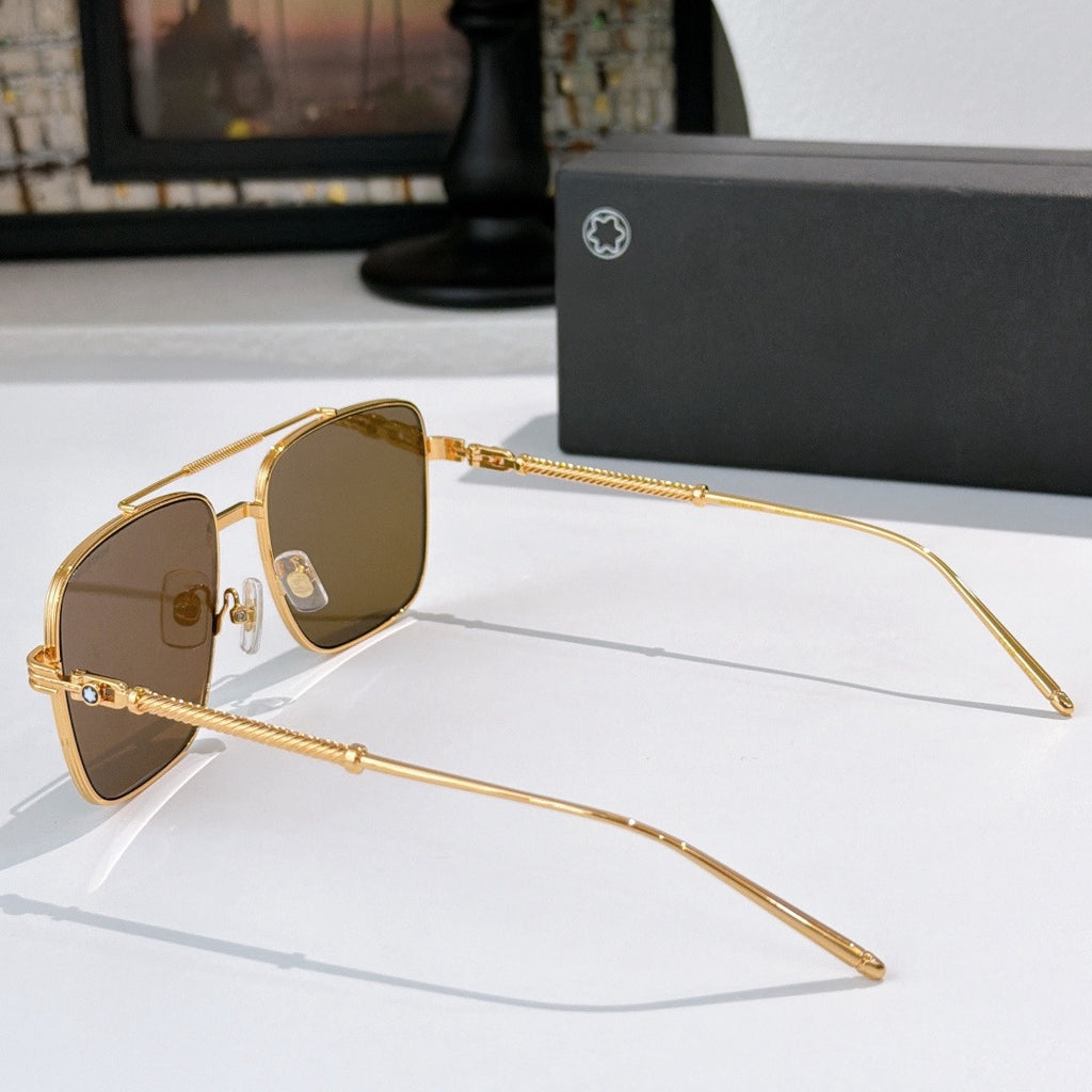 Dolce & Gabbana DG Sunglasses – Oversized Square Frame with Crystal DG Logo