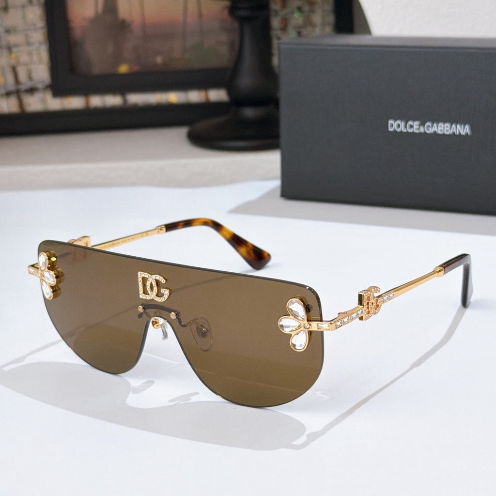 Dolce & Gabbana DG Sunglasses – Oversized Square Frame with Crystal DG Logo | Gold & Black