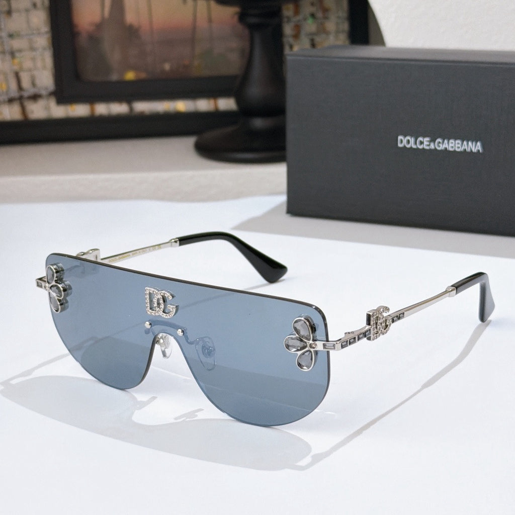 Dolce & Gabbana DG Sunglasses – Oversized Square Frame with Crystal DG Logo | Gold & Black