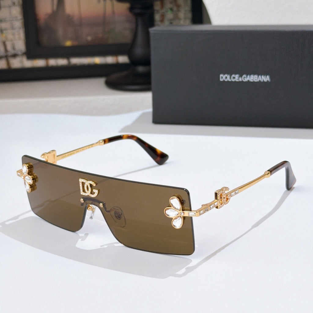 Dolce & Gabbana DG Sunglasses – Oversized Square Frame with Crystal DG Logo | Gold & Black