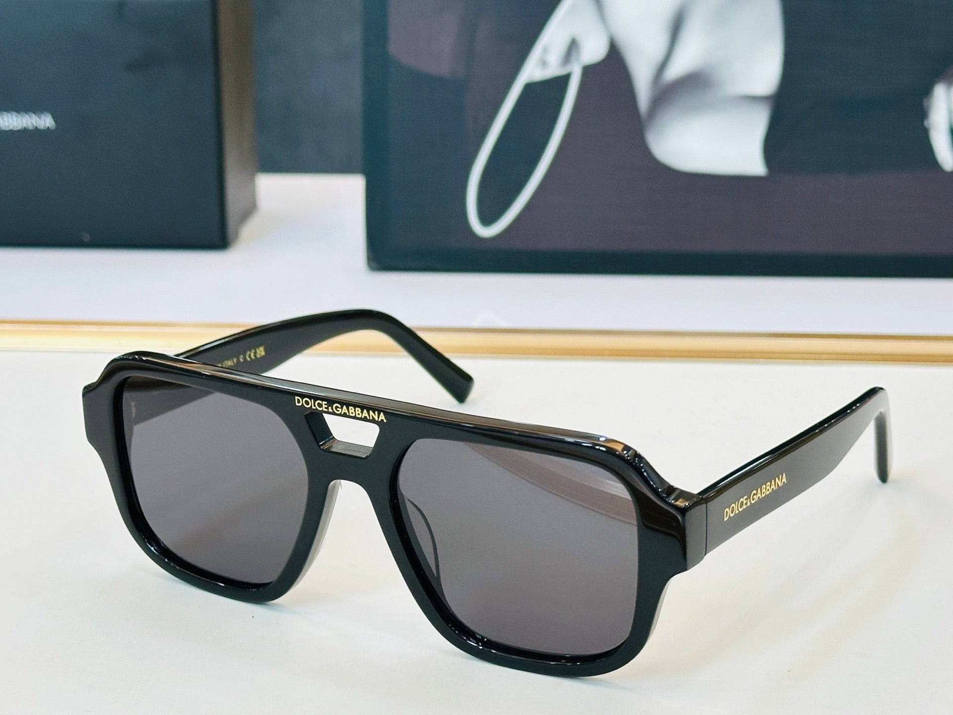Dolce & Gabbana DG Sunglasses – Oversized Square Frame with Crystal DG Logo