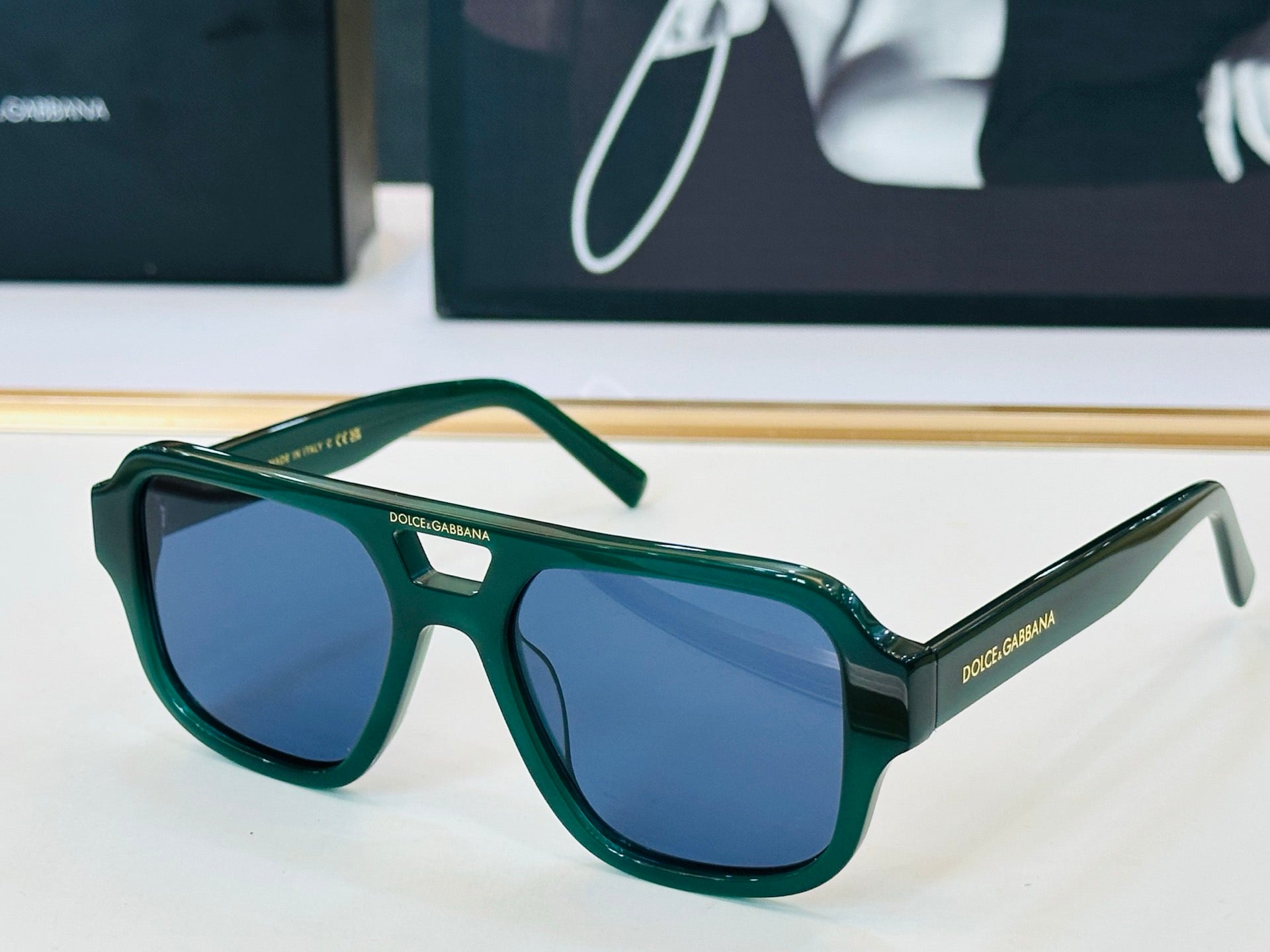 Dolce & Gabbana DG Sunglasses – Oversized Square Frame with Crystal DG Logo