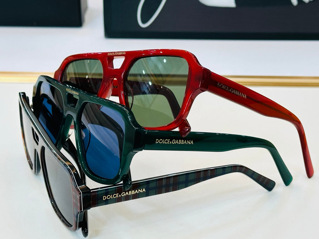 Dolce & Gabbana DG Sunglasses – Oversized Square Frame with Crystal DG Logo