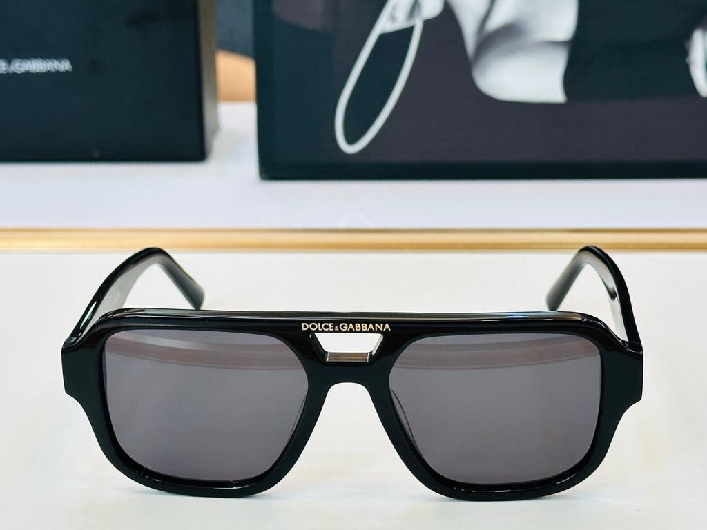 Dolce & Gabbana DG Sunglasses – Oversized Square Frame with Crystal DG Logo