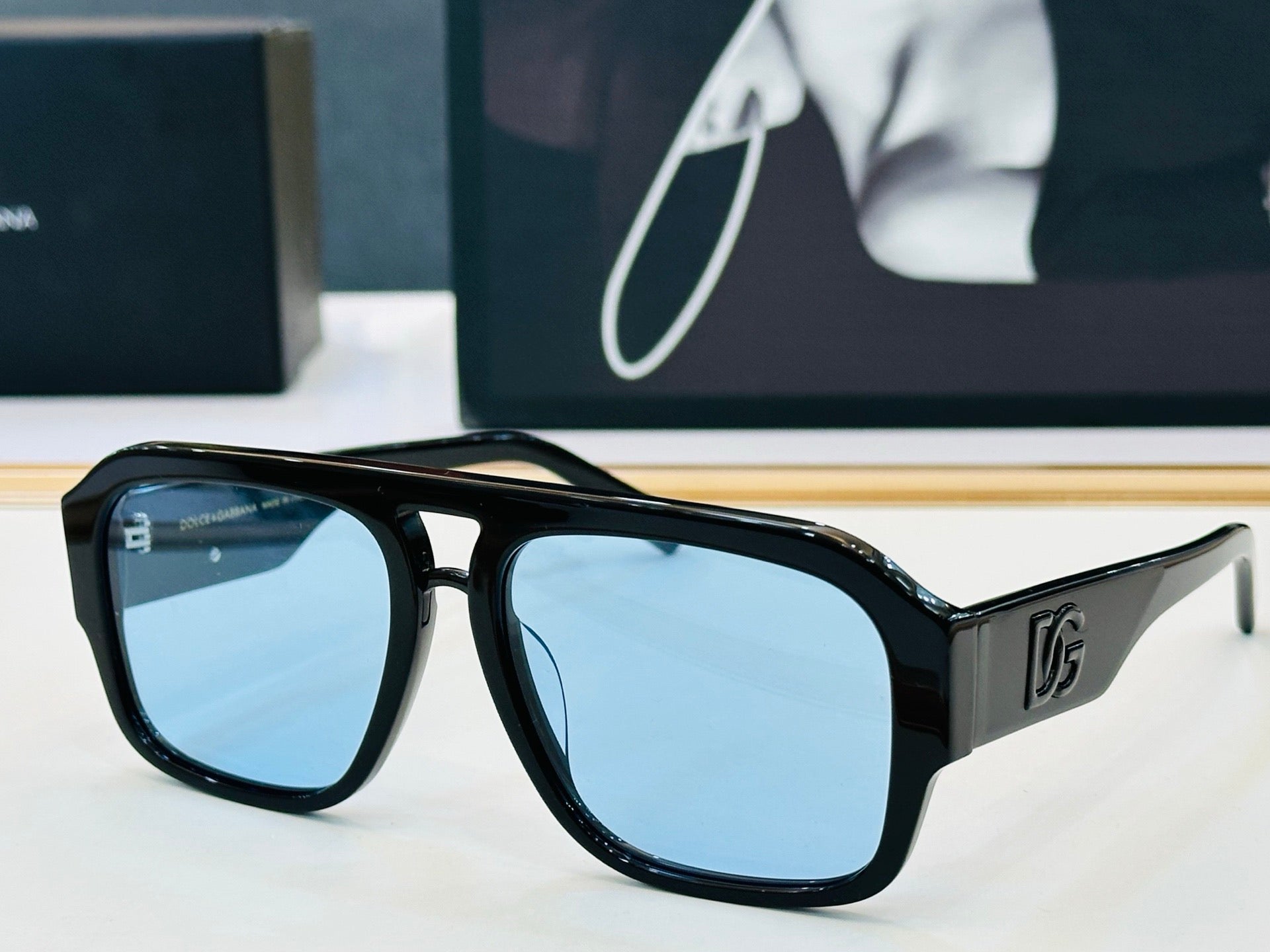 Dolce & Gabbana DG Sunglasses – Oversized Square Frame with Crystal DG Logo