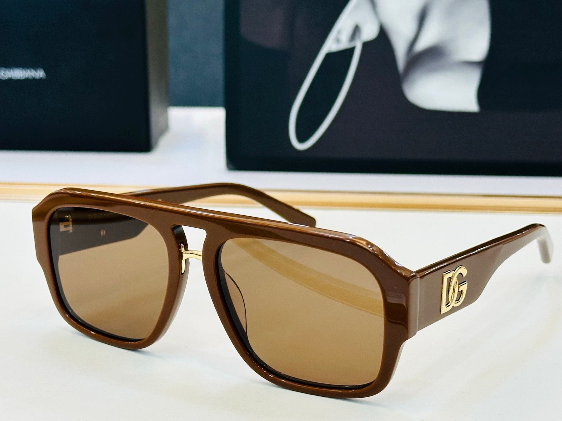 Dolce & Gabbana DG Sunglasses – Oversized Square Frame with Crystal DG Logo