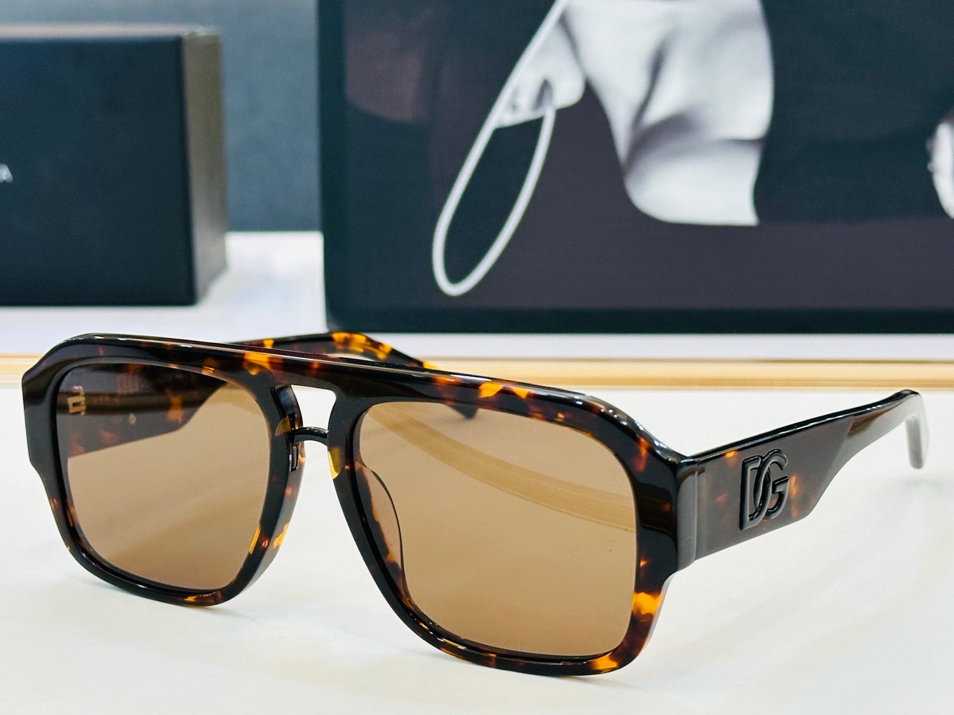 Dolce & Gabbana DG Sunglasses – Oversized Square Frame with Crystal DG Logo