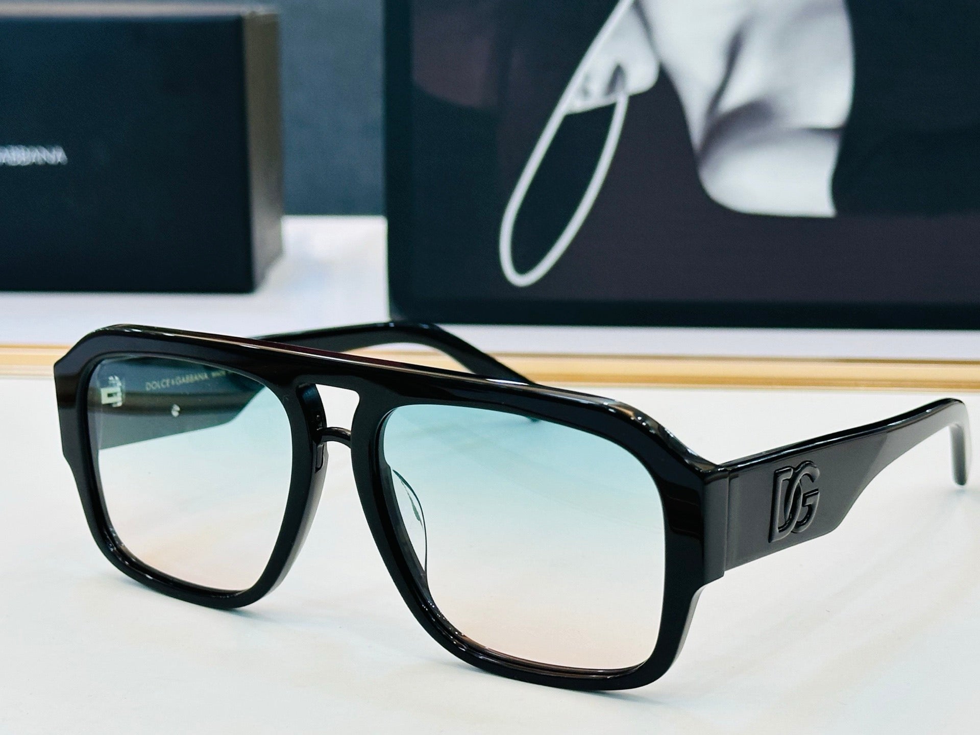 Dolce & Gabbana DG Sunglasses – Oversized Square Frame with Crystal DG Logo