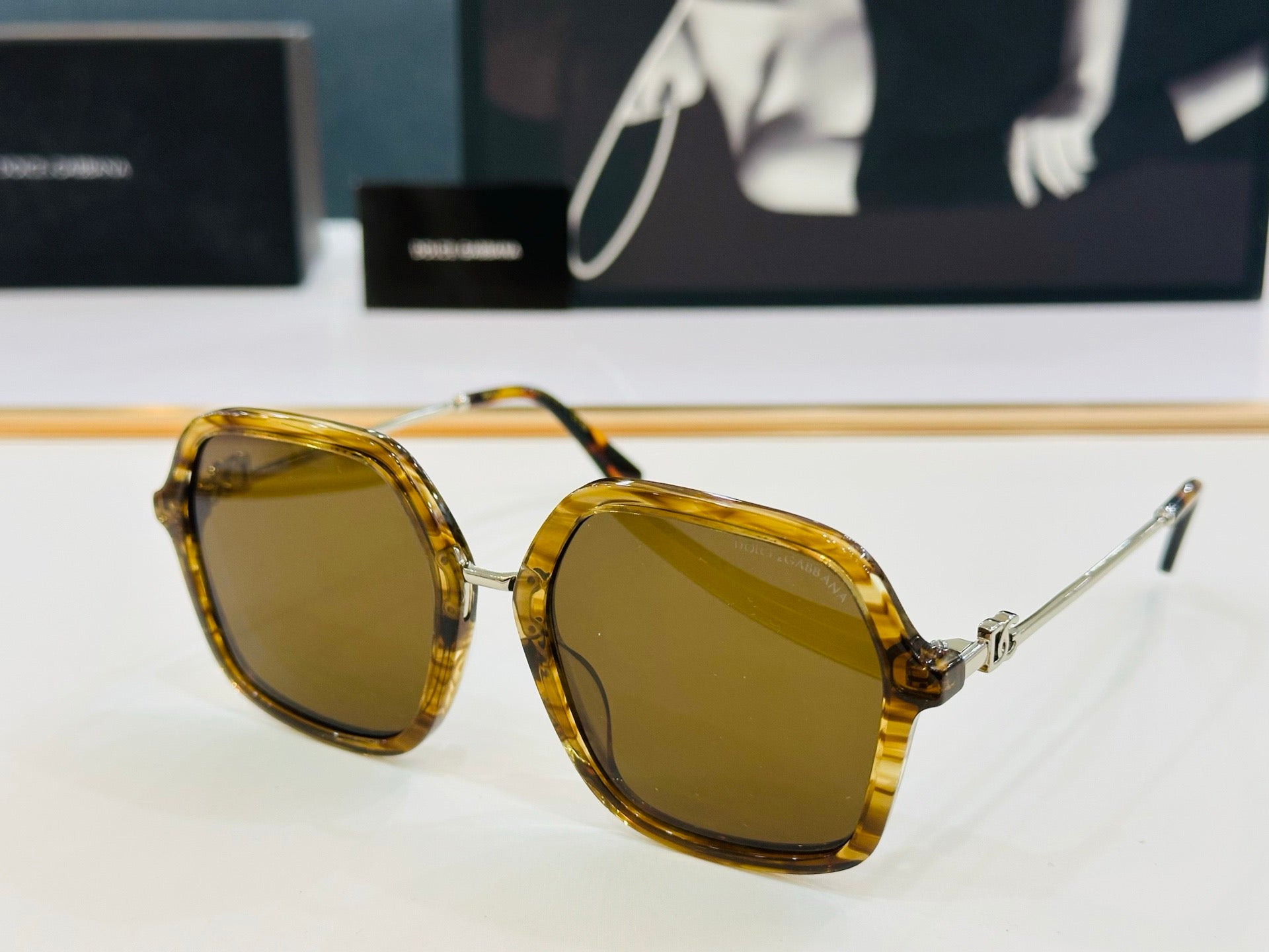 Dolce & Gabbana DG Sunglasses – Oversized Square Frame with Crystal DG Logo