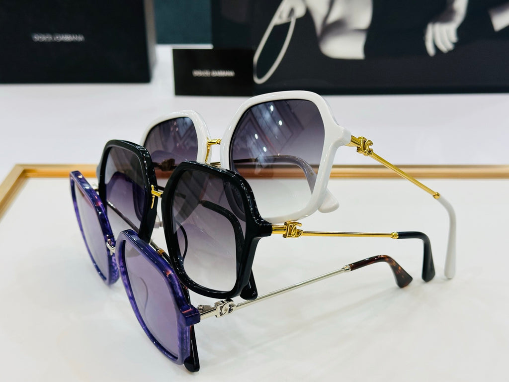 Dolce & Gabbana DG Sunglasses – Oversized Square Frame with Crystal DG Logo