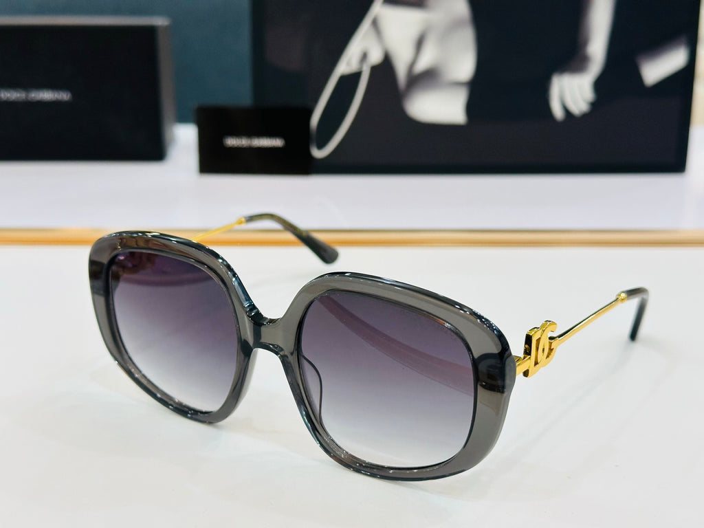 Dolce & Gabbana DG Sunglasses – Oversized Square Frame with Crystal DG Logo