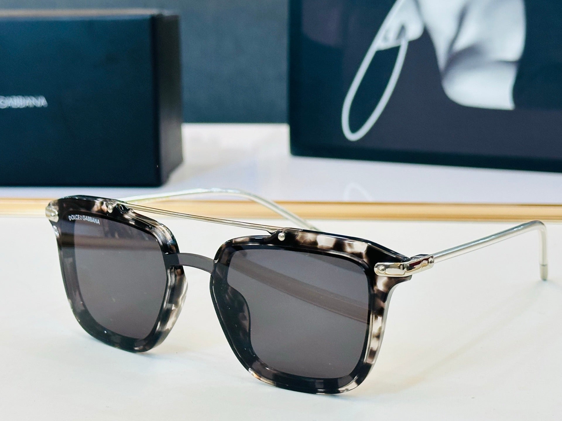 Dolce & Gabbana DG Sunglasses – Oversized Square Frame with Crystal DG Logo