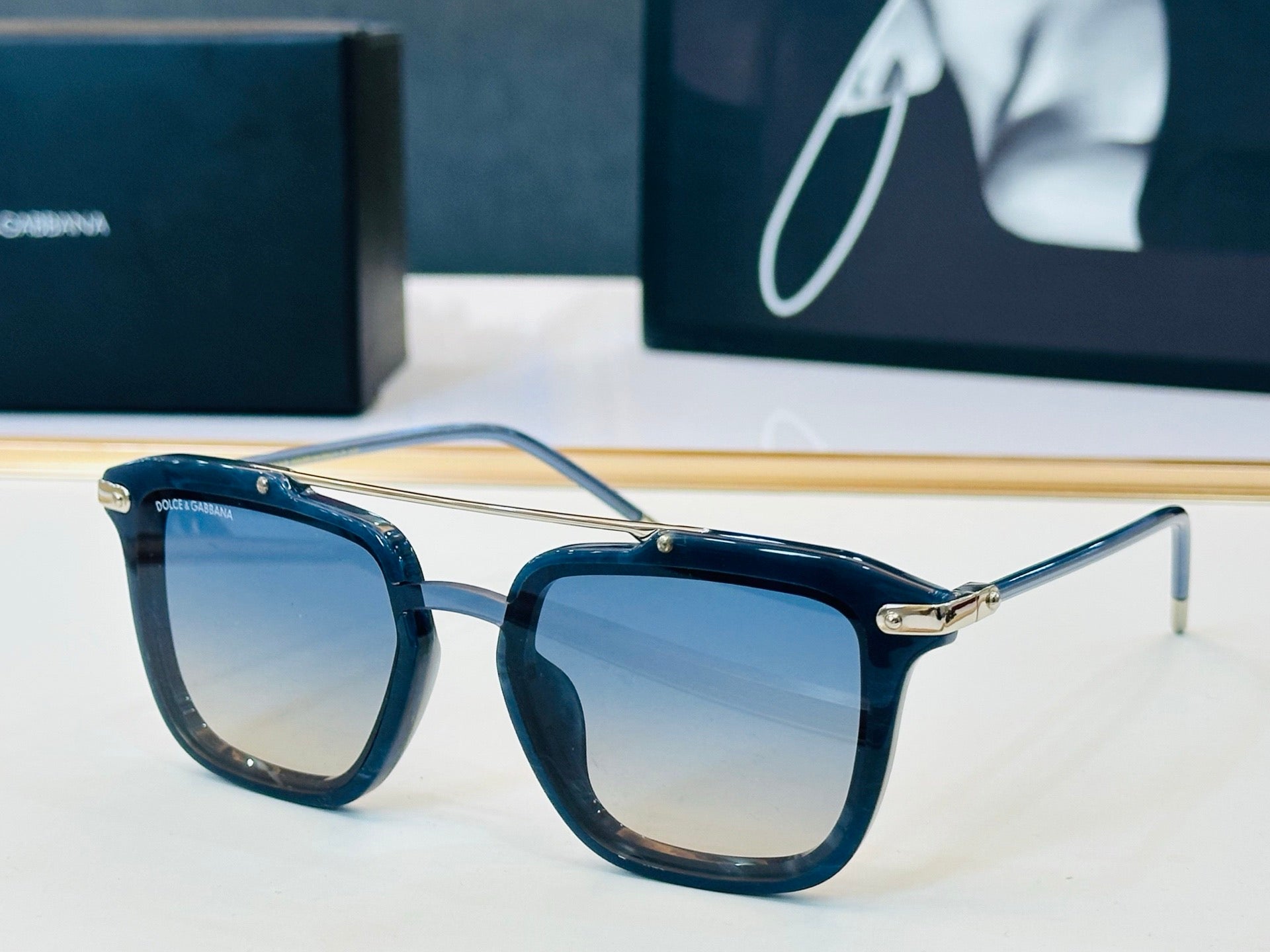 Dolce & Gabbana DG Sunglasses – Oversized Square Frame with Crystal DG Logo