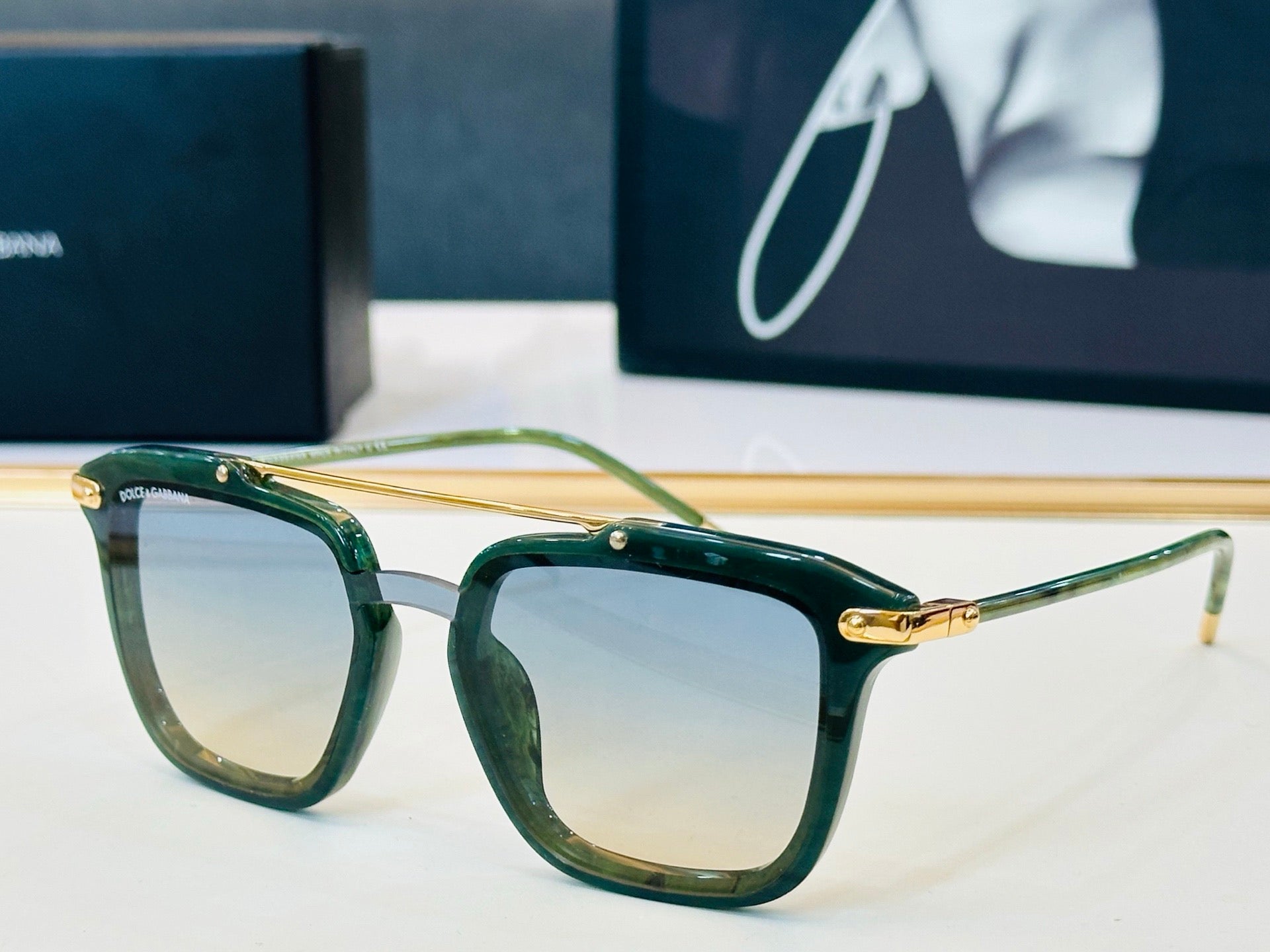 Dolce & Gabbana DG Sunglasses – Oversized Square Frame with Crystal DG Logo