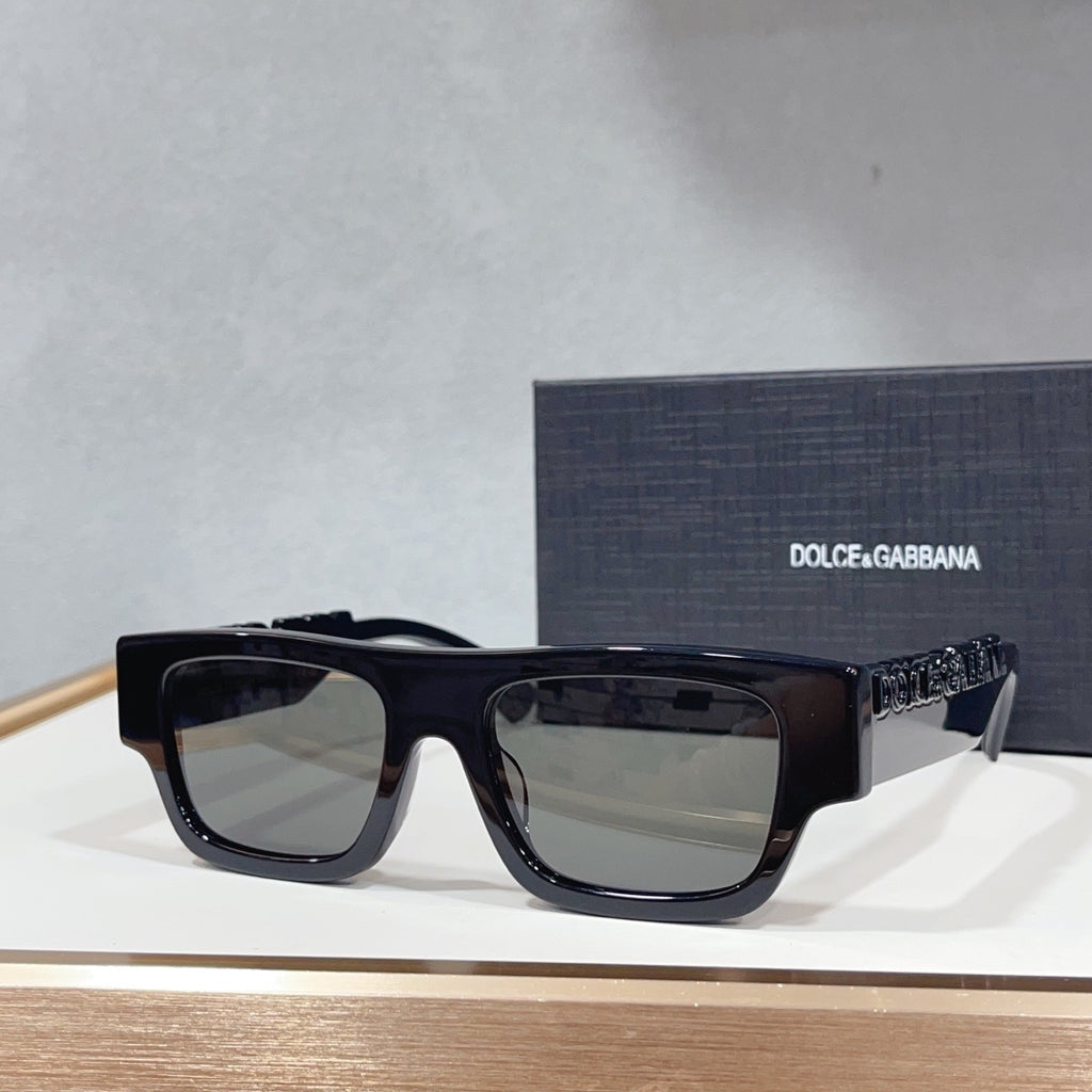 Dolce & Gabbana DG Sunglasses – Oversized Square Frame with Crystal DG Logo