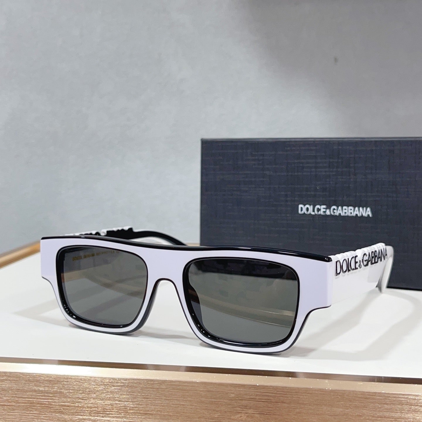 Dolce & Gabbana DG Sunglasses – Oversized Square Frame with Crystal DG Logo