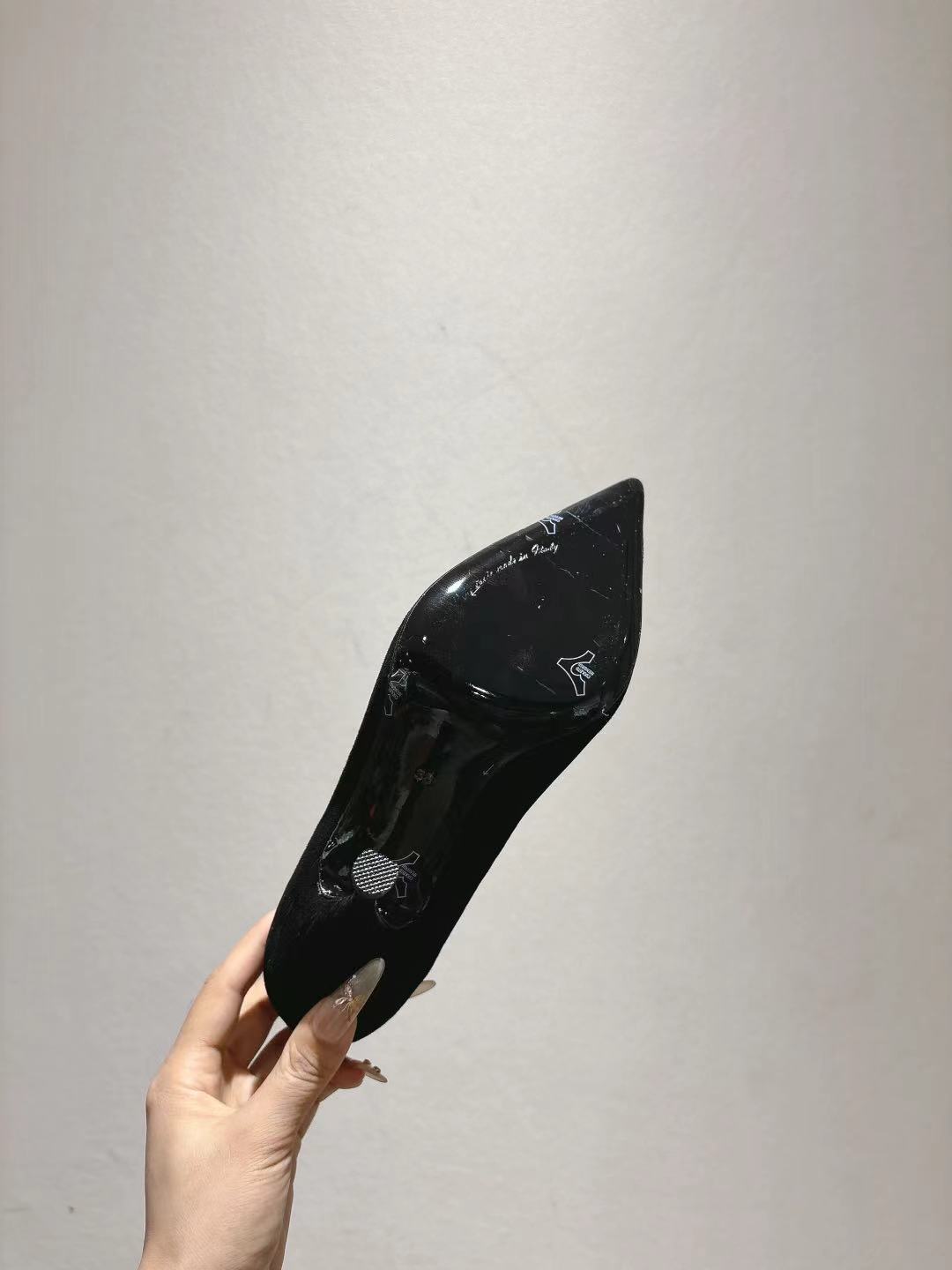 Dolce & Gabbana DG Women's Pointed-Toe Leather Heels