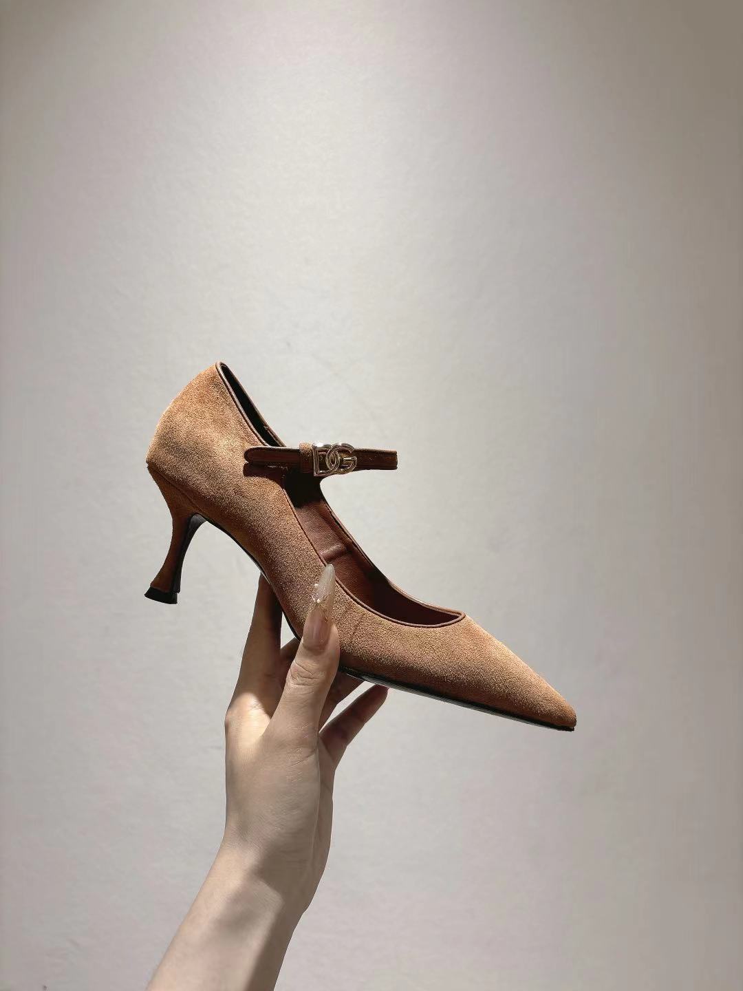 Dolce & Gabbana DG Women's Pointed-Toe Leather Heels