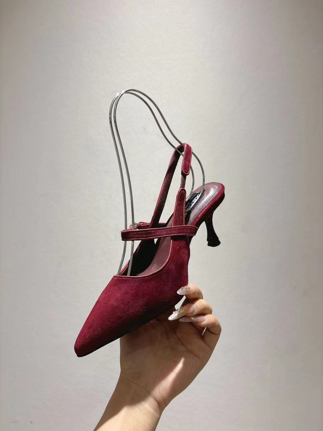 Dolce & Gabbana DG Women's Pointed-Toe Leather Heels