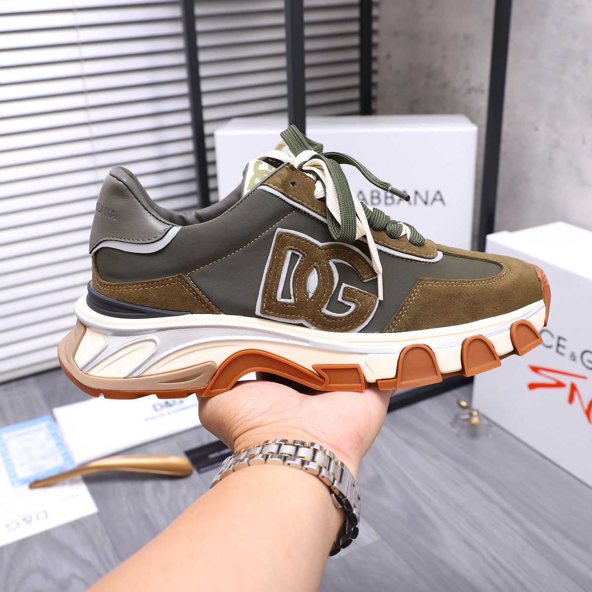 Dolce & Gabbana DG Couple's Suede Casual Sneakers