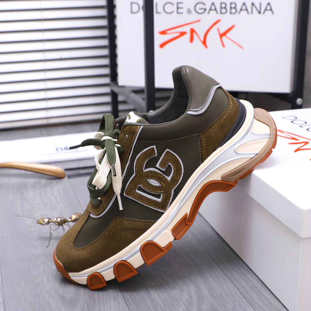 Dolce & Gabbana DG Couple's Suede Casual Sneakers