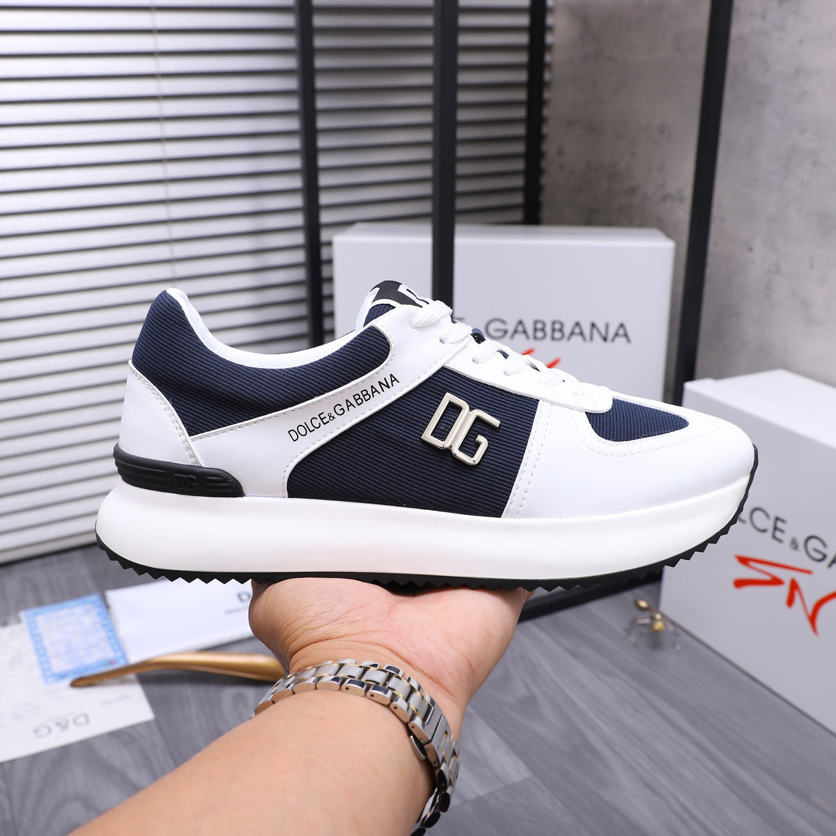 Dolce & Gabbana DG Men's Lace-Up Casual Shoes