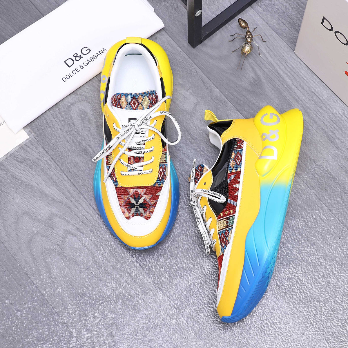 Dolce & Gabbana DG Couple's Suede Casual Sneakers