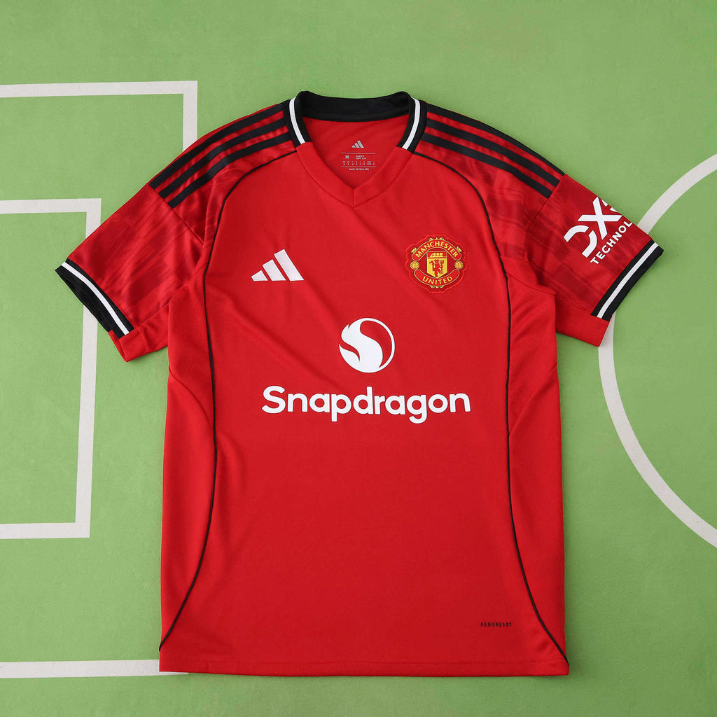 Manchester United FC Home Fan Jersey 2025/26 – Custom Name & Number