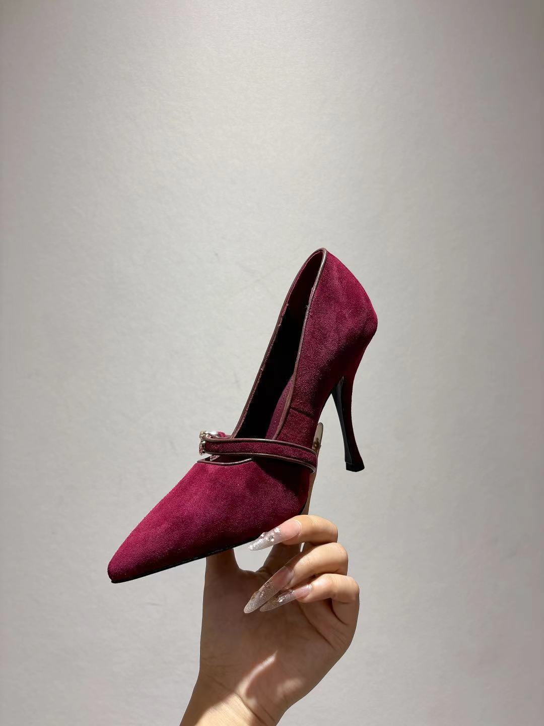 Dolce & Gabbana DG Women's Pointed-Toe Leather Heels