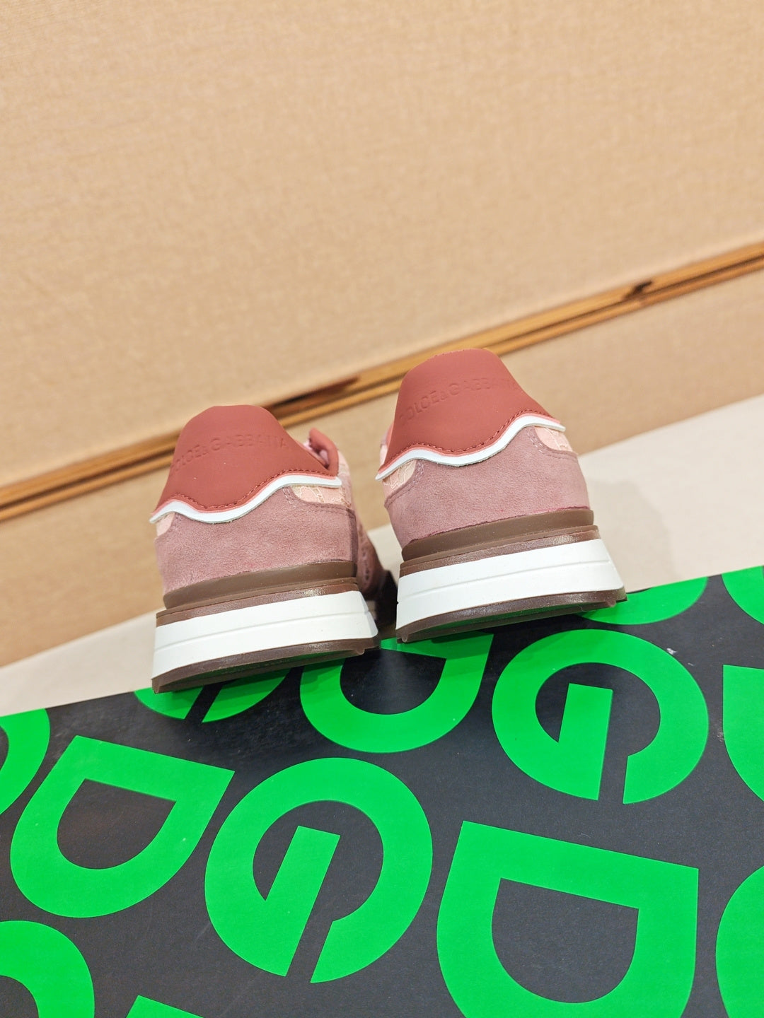 Dolce & Gabbana DG Couple's Athletic Casual Sneakers