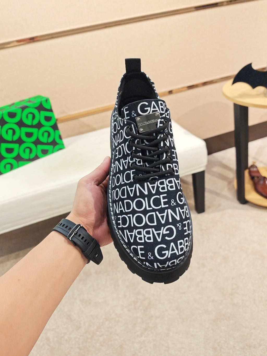 Dolce & Gabbana DG Couple's Athletic Casual Sneakers