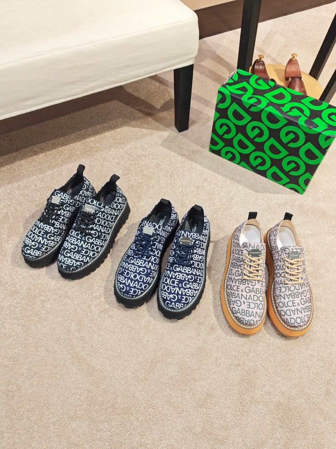 Dolce & Gabbana DG Couple's Athletic Casual Sneakers