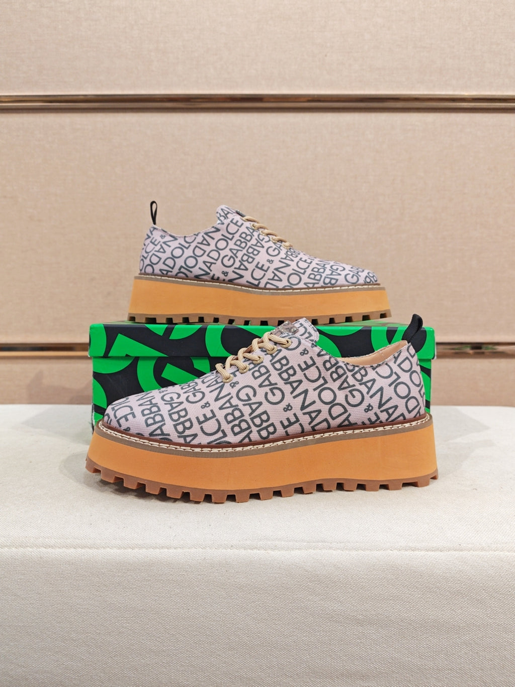 Dolce & Gabbana DG Couple's Athletic Casual Sneakers