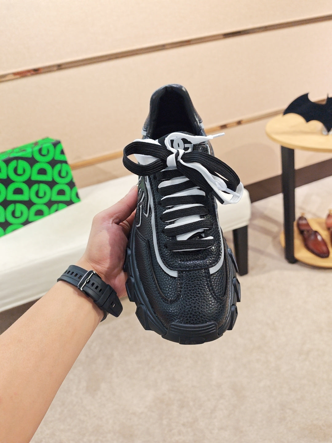 Dolce & Gabbana DG Couple's Athletic Casual Sneakers
