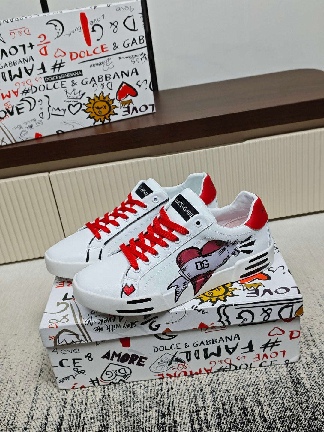 Dolce & Gabbana DG Couple's Athletic Casual Sneakers