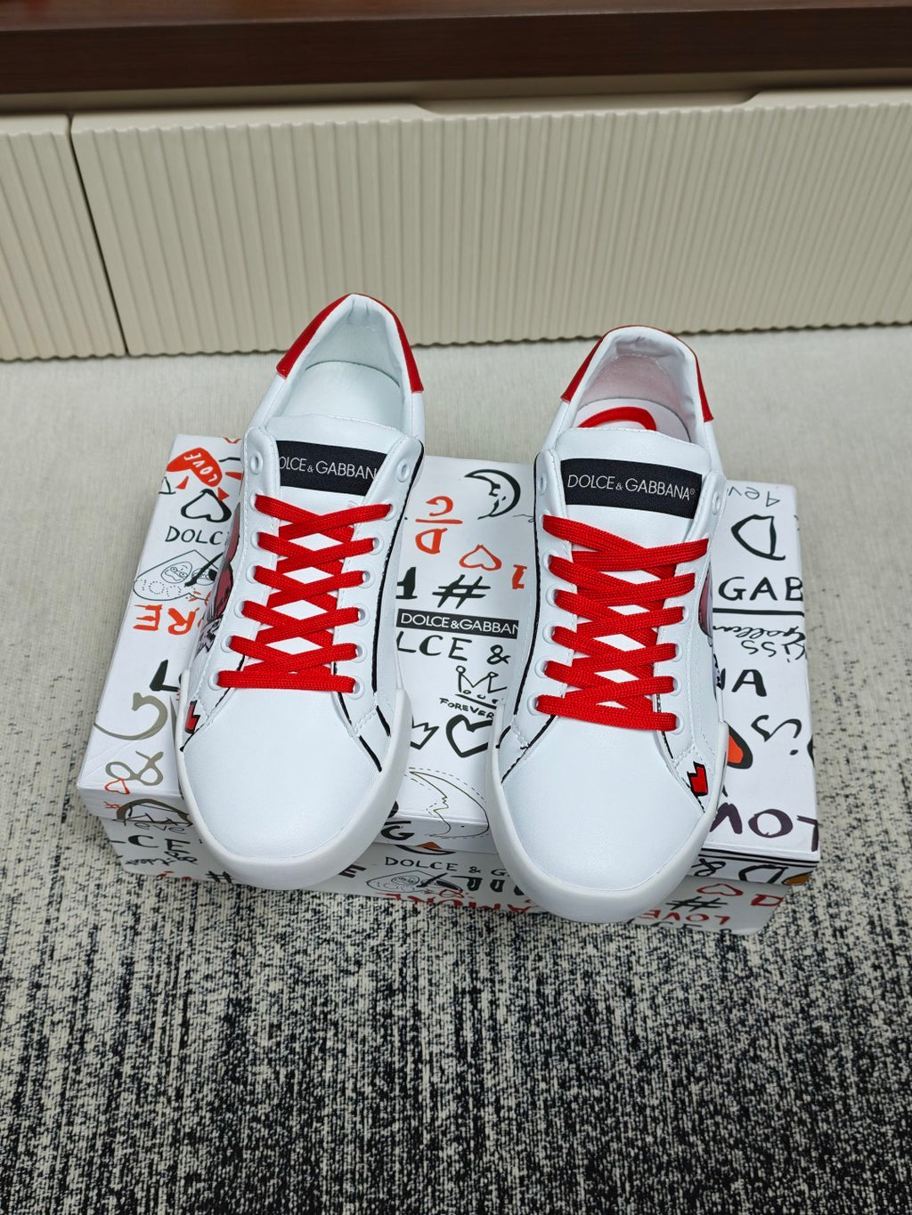 Dolce & Gabbana DG Couple's Athletic Casual Sneakers