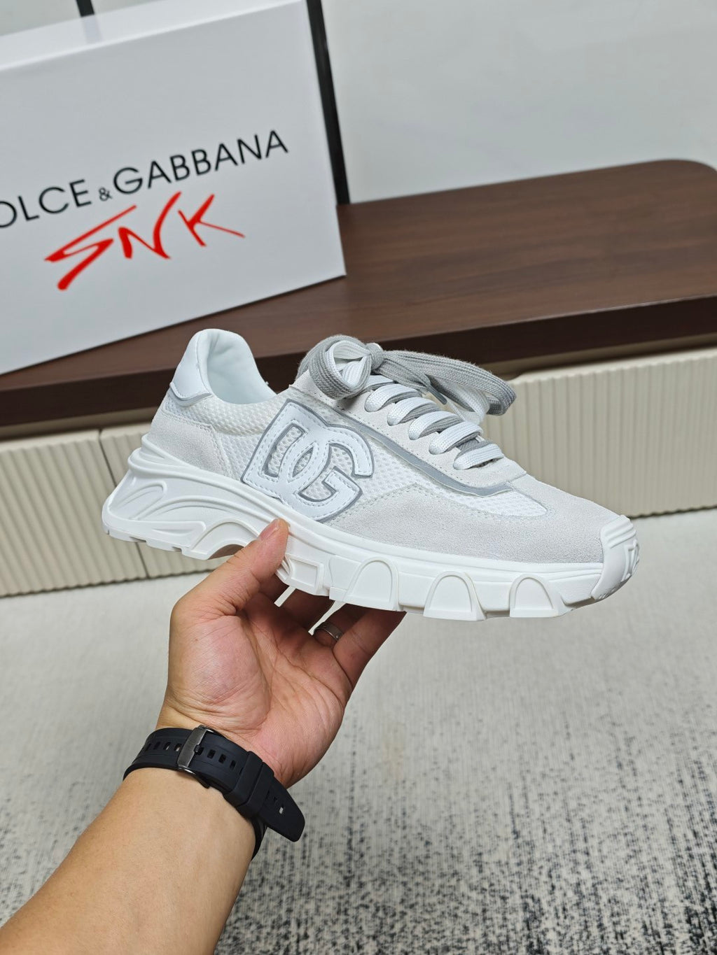 Dolce & Gabbana DG Couple's Athletic Casual Sneakers