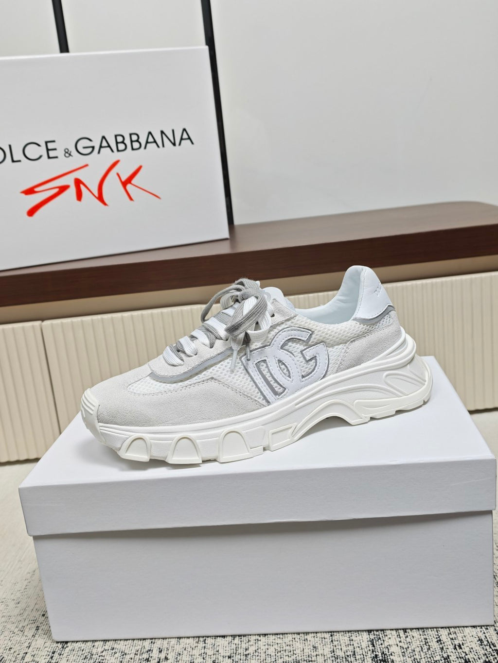 Dolce & Gabbana DG Couple's Athletic Casual Sneakers